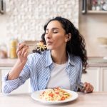 Mangiare secondo il ciclo mestruale: adattare l’alimentazione alle fasi ormonali 4 mangiare secondo il ciclo mestruale